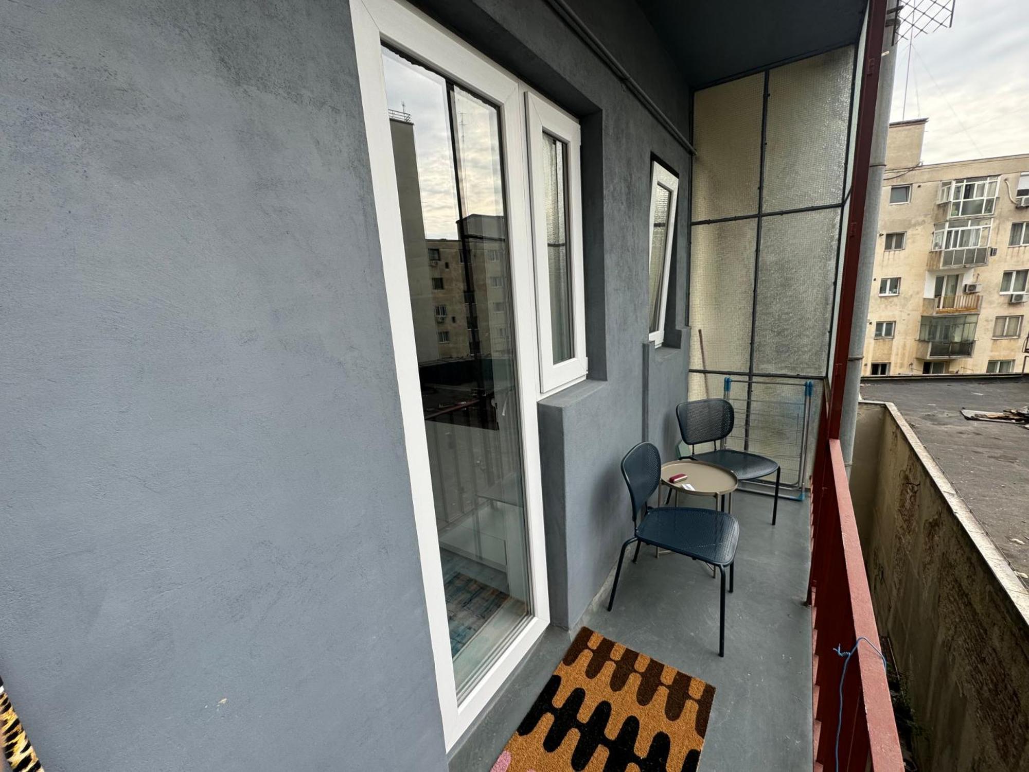 Airy & Beautiful Downtown Apartment Bucareste Exterior foto
